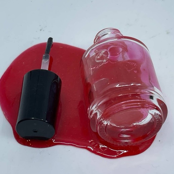 🔴 Faux Vibrant Red Nail Polish Spill! 🔥 - Picture 4 of 4